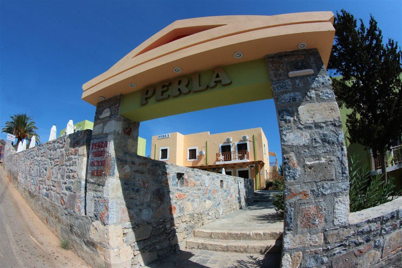 Perla Apartments アギア・ペラギア エクステリア 写真